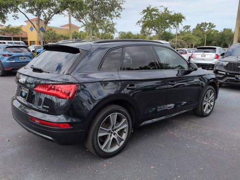 Used 2019 Audi Q5 2.0T Premium Plus w/ Premium Plus Package image 4