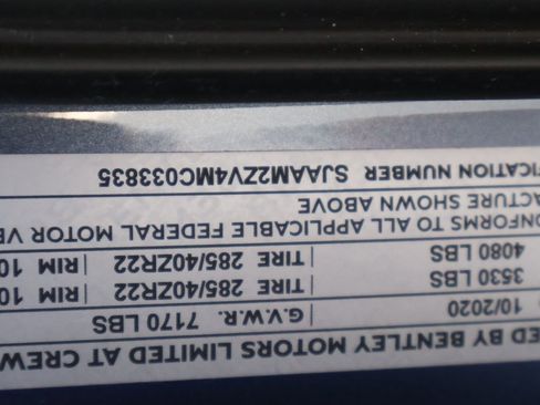 Used 2021 Bentley Bentayga image 31