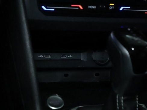 Used 2024 Volkswagen Tiguan SE R-Line image 28