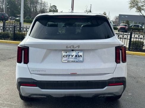 New 2026 Kia Sorento LX image 5