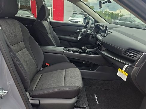 New 2026 Nissan Rogue SV image 26