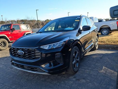 Certified 2023 Ford Escape ST-Line w/ Tech Pack #1 image 3