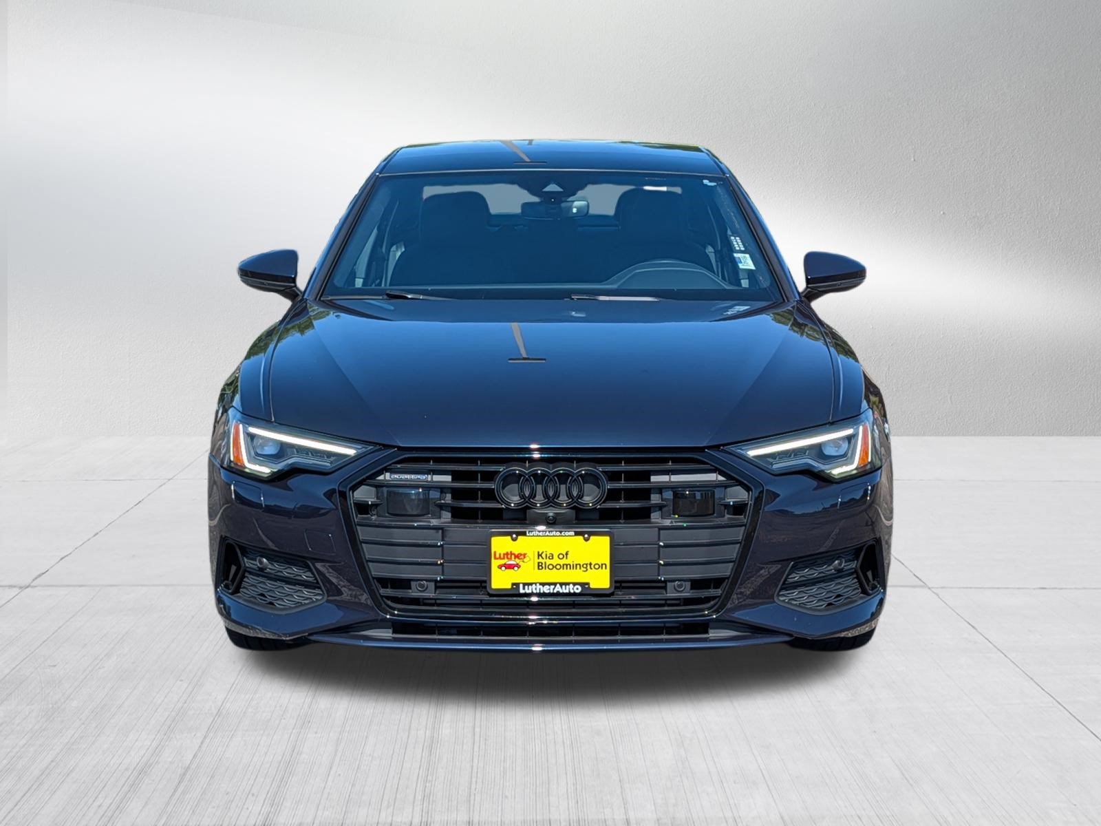Used 2023 Audi A6 Premium Plus w/ Premium Plus Package AWD/4WD image 2