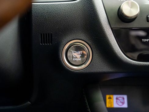 Used 2022 Lexus RX 350L Premium w/ Premium Package image 21