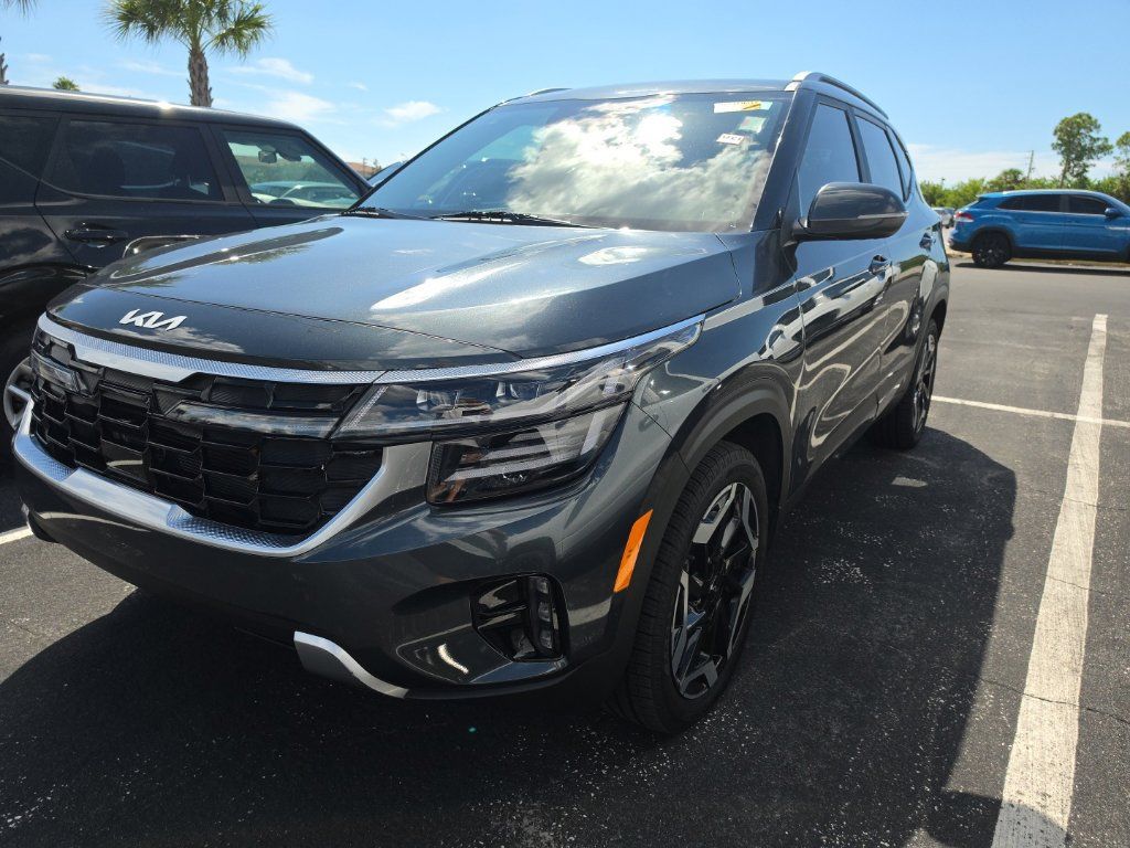 Certified 2024 Kia Seltos SX AWD/4WD image 4
