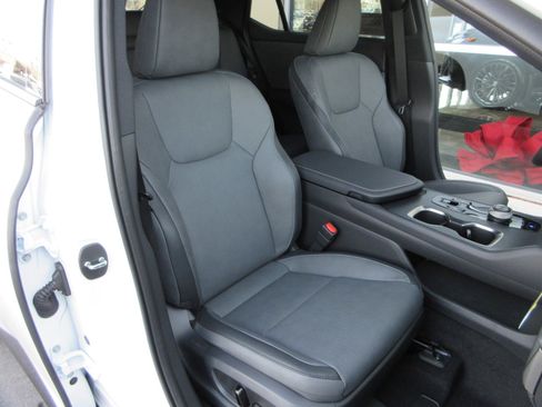 New 2026 Lexus RZ 450e AWD w/ Cold Area Package image 24