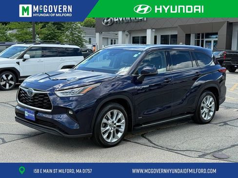 Used 2021 Toyota Highlander Limited AWD/4WD image 1