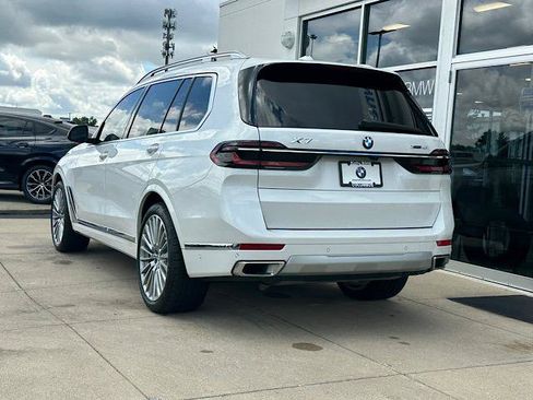 Used 2026 BMW X7 xDrive40i w/ Executive Package AWD/4WD image 8