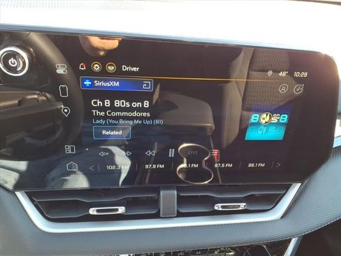 Used 2025 Chevrolet Equinox LT image 13