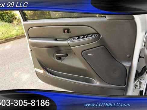 Used 2006 Chevrolet Silverado 2500 LT AWD/4WD image 23