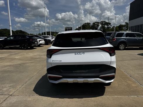 Certified 2025 Kia Sportage EX FWD image 16