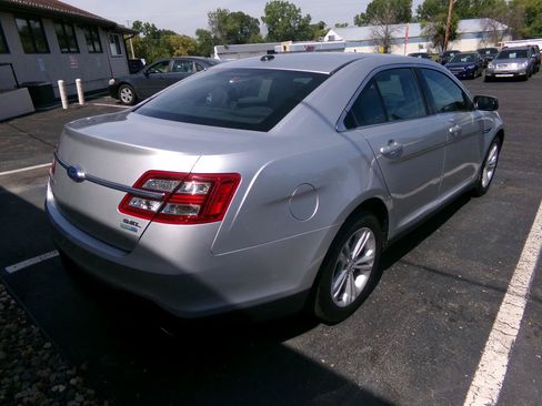 Used 2015 Ford Taurus SEL AWD/4WD image 3