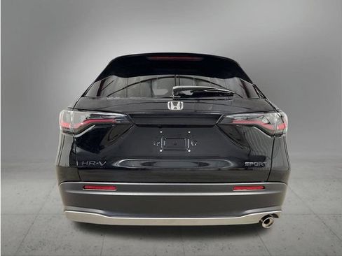 New 2027 Honda HR-V Sport image 4