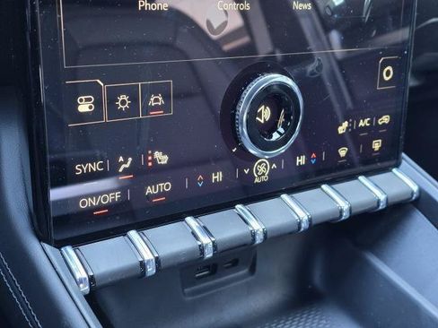 New 2026 GMC Terrain Elevation w/ Elevation Premium Package AWD/4WD image 24