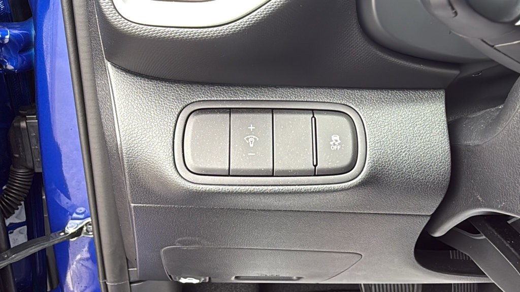 Used 2026 Hyundai Venue SEL FWD image 18
