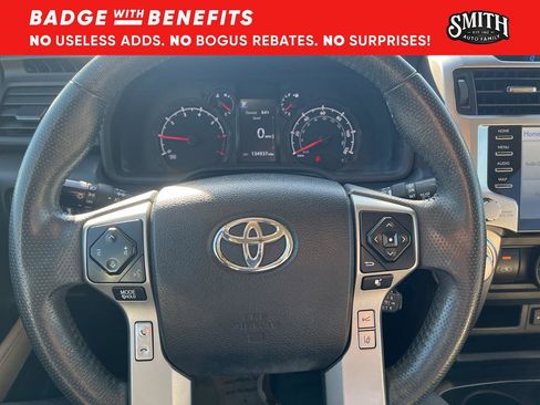 Used 2020 Toyota 4Runner SR5 Premium image 16