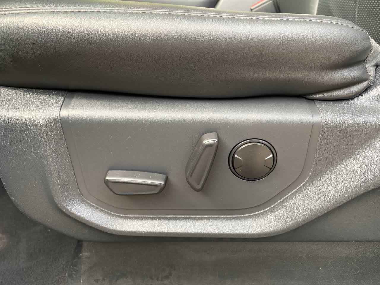 Used 2024 Ford Expedition XLT AWD/4WD image 14