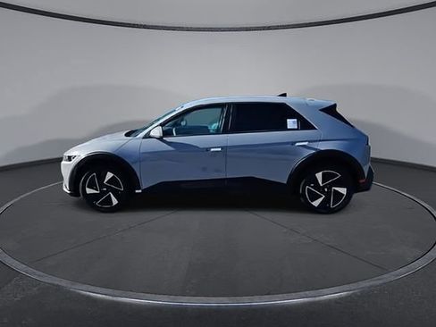 New 2026 Hyundai Ioniq 5 SEL image 8