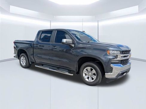 Used 2021 Chevrolet Silverado 1500 LT RWD image 2