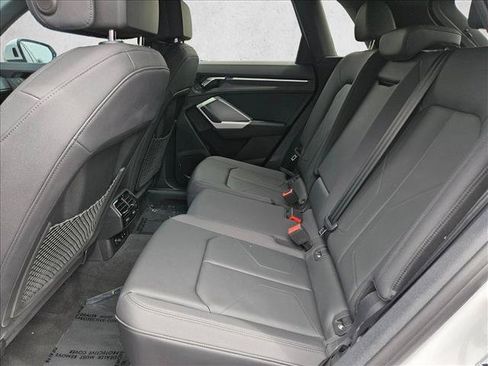 Used 2023 Audi Q3 2.0T Premium Plus w/ Premium Plus Package AWD/4WD image 24