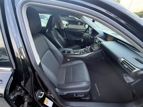 Used 2015 Lexus IS 250 RWD image 16