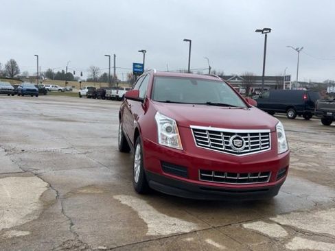 Used 2013 Cadillac SRX Luxury image 3