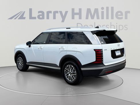 Certified 2026 Hyundai Palisade SEL FWD image 3