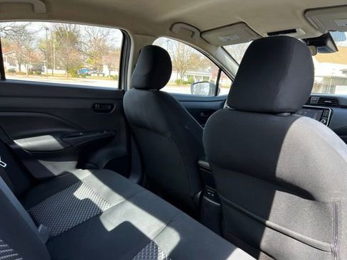 Used 2020 Nissan Versa S FWD image 19