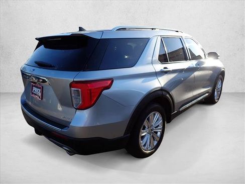 Used 2022 Ford Explorer Limited w/ Equipment Group 301A AWD/4WD image 4
