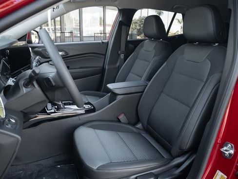 New 2026 Chevrolet Trax LT image 36