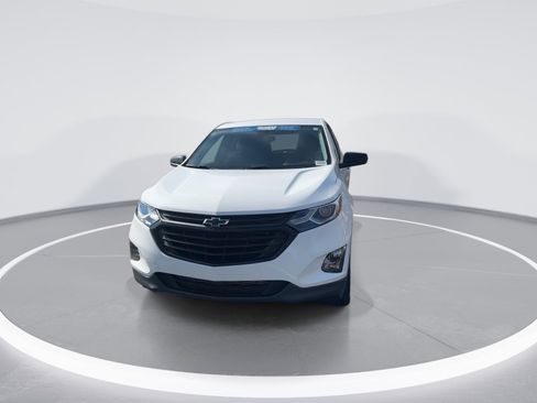 Used 2021 Chevrolet Equinox LT image 3