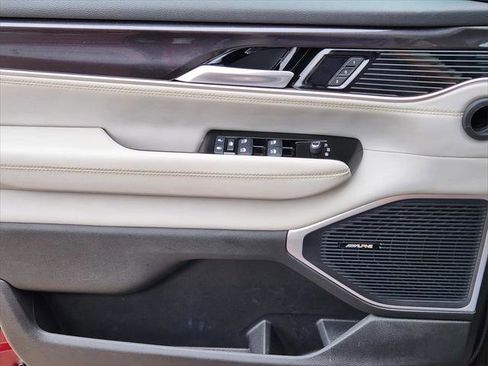 Certified 2024 Jeep Wagoneer L 2WD w/ Convenience Group I image 28