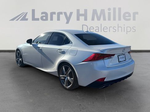 Used 2018 Lexus IS 300 300 image 3