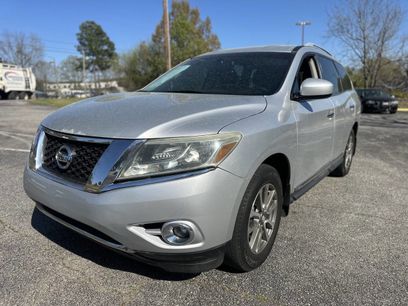 Used 2013 Nissan Pathfinder SL w/ Trailer Tow Pkg