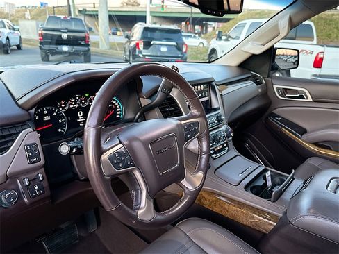 Used 2017 GMC Yukon Denali w/ Open Road Package image 10