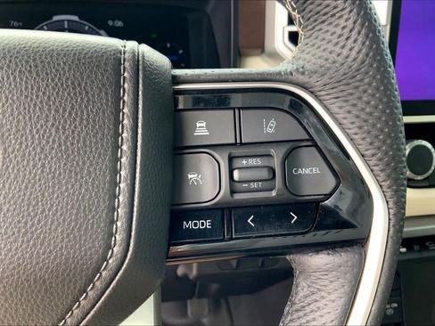 Used 2024 Toyota Sequoia Capstone AWD/4WD image 25