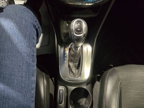 Used 2016 Buick Encore Convenience AWD/4WD image 35