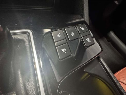 Used 2023 Kia Sportage SX image 28