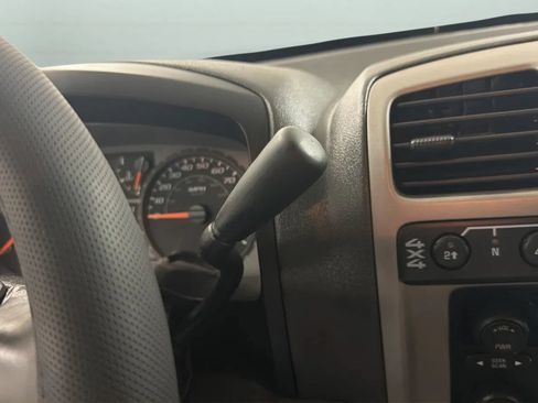 Used 2006 GMC Canyon SLE AWD/4WD image 13