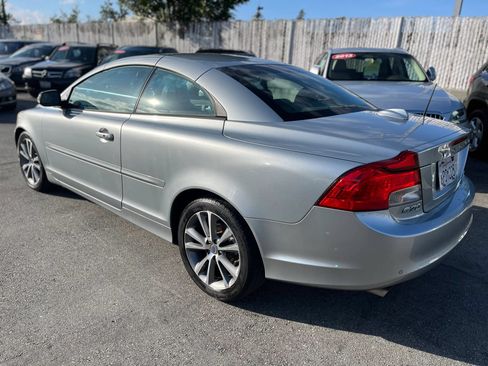 Used 2011 Volvo C70 T5 FWD image 5