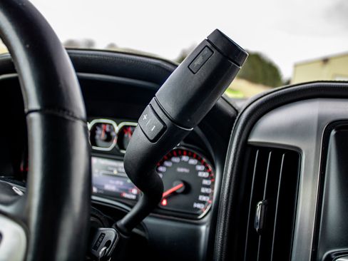 Used 2015 GMC Sierra 1500 SLT w/ Max Trailering Package image 27