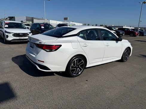 Certified 2025 Nissan Sentra SR w/ SR Premium Package image 6