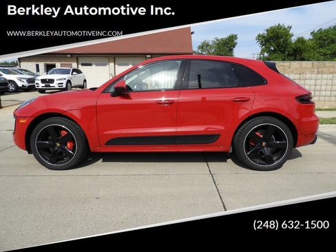 Used 2018 Porsche Macan GTS AWD/4WD image 1