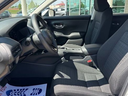 New 2026 Honda HR-V LX image 10