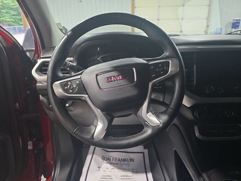 Used 2023 GMC Acadia SLT AWD/4WD image 16