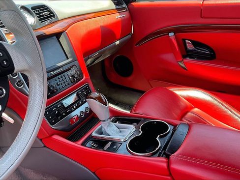Used 2009 Maserati GranTurismo Coupe RWD image 21