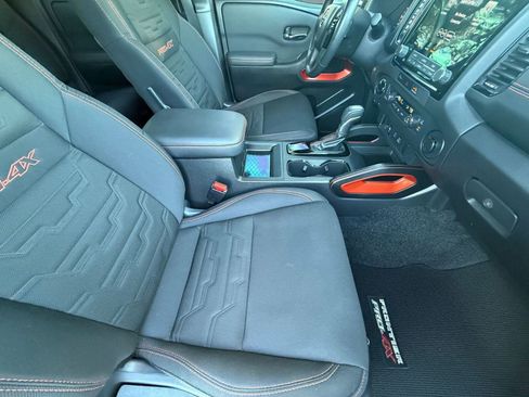 Used 2024 Nissan Frontier PRO-4X w/ Technology Package image 33