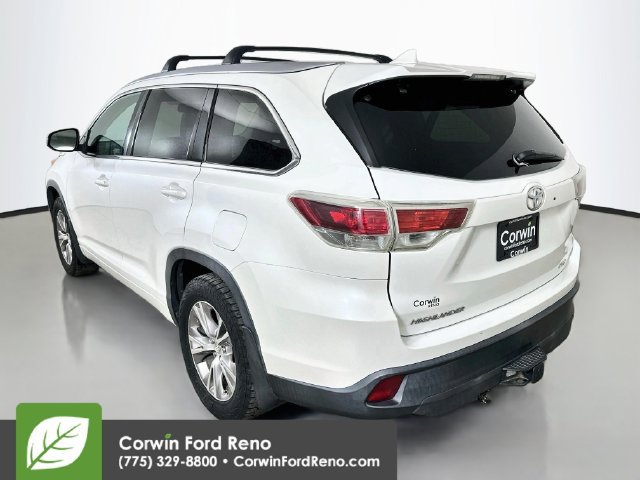 Used 2015 Toyota Highlander XLE AWD/4WD image 6