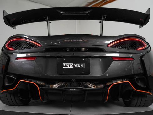 Used 2020 McLaren 620R image 30