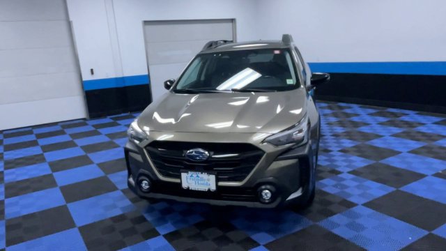 Used 2023 Subaru Outback Onyx Edition XT AWD/4WD image 3